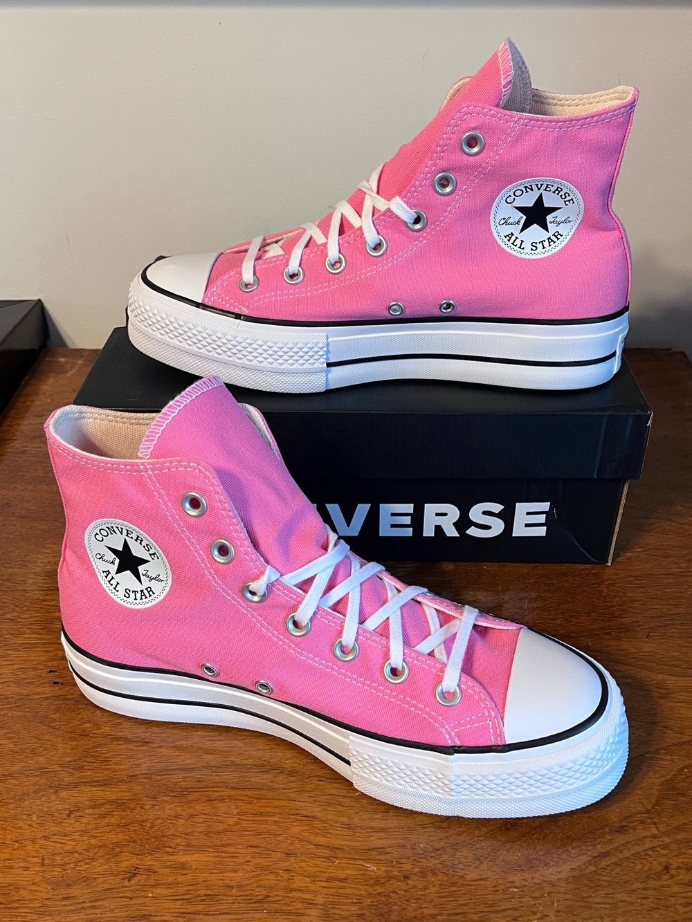 CONVERSE Women's Chuck Taylor All Star Pink Platform Sneakers